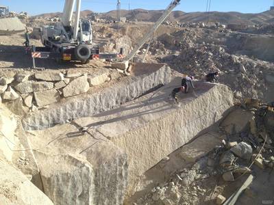 現(xiàn)代化礦山開采 安全、高效與可持續(xù)的技術(shù)展示