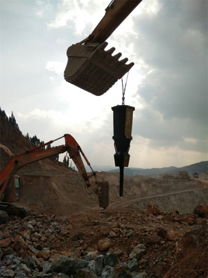 貴州清鎮(zhèn)豎井開挖無粉塵劈裂機技術(shù) 礦山開采的綠色革新